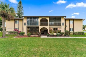 310 Pine Ridge Cir b 1, Greenacres, FL 33463, Sold 03/08/24