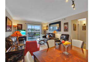 16901 NE 13th Ave APT 212, Miami, FL 33162, Sold 03/19/24