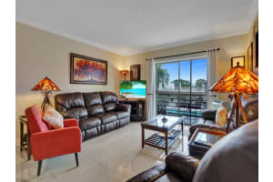 16901 NE 13th Ave APT 212, Miami, FL 33162, Sold 03/19/24