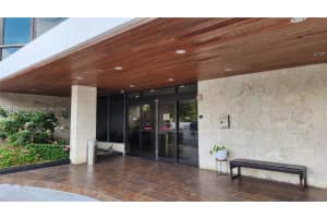 3375 N Country Club Dr APT 304, Aventura, FL 33180, Sold 04/30/24