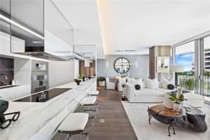 120 Ocean Dr APT 600, Miami Beach, FL 33139, Sold 05/28/24