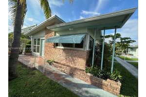 1247 Marseille Dr #16, Miami Beach, FL 33141, Sold 04/22/24