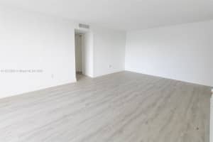 486 NW 165th St, Miami, FL 33169, Sold 01/11/24