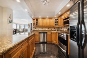 2843 S Bayshore Dr #17a, Coconut Grove, FL 33133, Sold 06/10/24