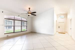 13192 NW 8th St #1, Pembroke Pines, FL 33028, Sold 03/07/24