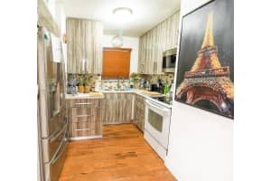 310 Fontainebleau Blvd APT 203, Miami, FL 33172, Sold 10/18/24