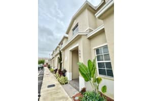 545 NE 4th Ln, Florida City, FL 33034, Sold 08/22/24