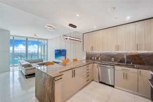 1100 Biscayne Blvd UNIT 3004, Miami, FL 33132, Sold 03/04/24
