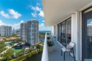 20505 E Country Club Dr APT 2231, Aventura, FL 33180, Sold 03/28/24