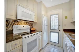 17000 NE 14th Ave APT 206, North Miami Beach, FL 33162, Sold 04/10/24