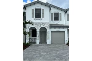 28556 SW 134th Ct, Homestead, FL 33033, Sold 04/25/25