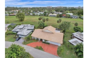 5710 S Travelers Palm Ln, Tamarac, FL 33319, Sold 01/30/24