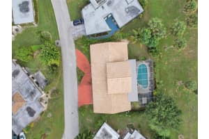5710 S Travelers Palm Ln, Tamarac, FL 33319, Sold 01/30/24