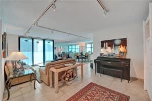 18151 NE 31st Ct APT 2001, Aventura, FL 33160, Sold 04/30/24