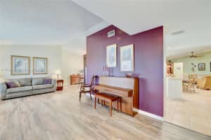 5241 King Arthur Ave, Davie, FL 33331, Sold 03/15/24