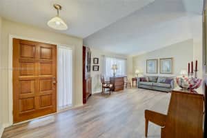 5241 King Arthur Ave, Davie, FL 33331, Sold 03/15/24