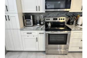 506 NE 199th Ln #6r, Miami, FL 33179, Sold 05/24/24