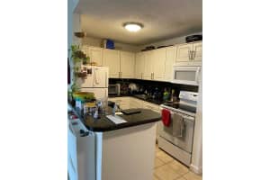 7230 NW 179th St APT 306, Hialeah, FL 33015, Sold 03/15/24