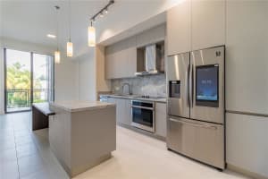 1030 15th St #215, Miami Beach, FL 33139, Sold 04/11/24