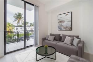1030 15th St #215, Miami Beach, FL 33139, Sold 04/11/24