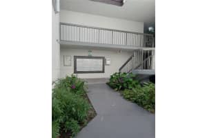 9433 Fontainebleau Blvd APT 111, Miami, FL 33172, Sold 03/05/24