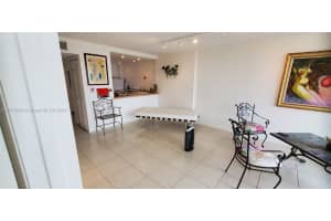 108 Royal Park Dr #3h, Oakland Park, FL 33309, Sold 05/31/24