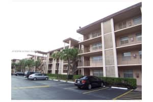 3001 NW 48th Ave APT 236, Lauderdale Lakes, FL 33313, Sold 03/04/24