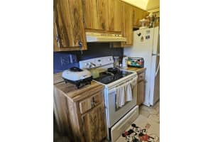 3001 NW 48th Ave APT 236, Lauderdale Lakes, FL 33313, Sold 03/04/24