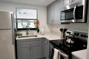 664 SE 20th Ave APT 1, Deerfield Beach, FL 33441, Sold 03/26/24