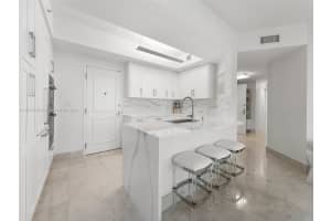3101 S Ocean Dr APT 405, Hollywood, FL 33019, Sold 07/05/24