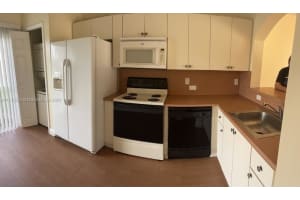1261 SE 27th St UNIT 104, Homestead, FL 33035, Sold 02/23/24