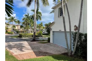 20940 NE 31st Pl, Miami, FL 33180, Sold 04/19/24