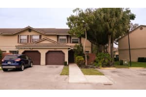 9132 Vineyard Lake Dr #9132, Plantation, FL 33324, Sold 02/20/24