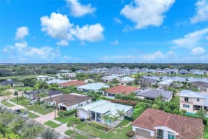 10450 Ranchette Dr, Cooper City, FL 33328, Sold 04/03/24