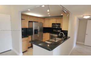 1455 N Treasure Dr #4r, North Bay Village, FL 33141, Sold 09/06/24