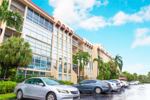 2101 Atlantic Shores Blvd APT 420, Hallandale Beach, FL 33009, Sold 03/28/24