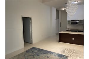1900 N Bayshore Dr APT 811, Miami, FL 33132, Sold 10/04/24