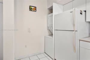 5077 NW 7th St APT 1116, Miami, FL 33126, Sold 03/04/24