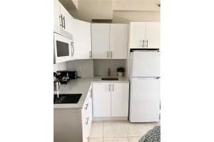 6345 Collins Ave APT 703, Miami Beach, FL 33141, Sold 03/12/25