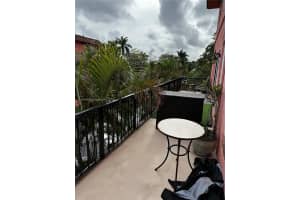 670 Tennis Club Dr APT 302, Fort Lauderdale, FL 33311, Sold 08/16/24