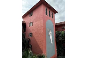 670 Tennis Club Dr APT 302, Fort Lauderdale, FL 33311, Sold 08/16/24