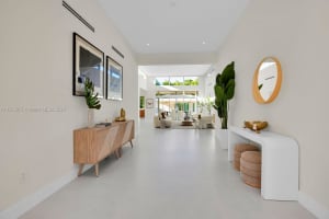 7105 Sunset Dr, Miami, FL 33143, Sold 09/05/24