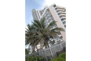 17275 Collins Ave APT 909, Sunny Isles Beach, FL 33160, Sold 04/12/24