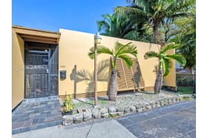 15913 Kingsmoor Way, Miami Lakes, FL 33014, Sold 03/05/24