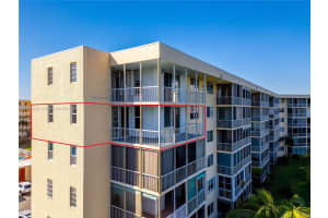 2999 Point E Dr APT C514, Aventura, FL 33160, Sold 04/30/24