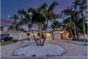 1210 Lincoln St, Hollywood, FL 33019, Sold 10/29/24