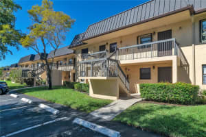 9202 NW 1st St #206, Pembroke Pines, FL 33024, Sold 06/27/24