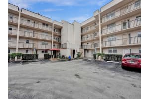 2571 Aragon Blvd APT 117, Sunrise, FL 33322, Sold 03/15/24