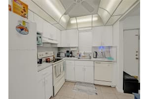 2571 Aragon Blvd APT 117, Sunrise, FL 33322, Sold 03/15/24