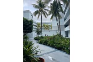 8251 NW 8th St APT 412, Miami, FL 33126, Sold 03/11/24